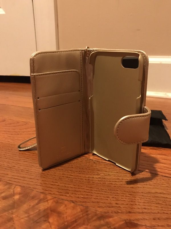 Chanel inspired iPhone 7 wallet case for Sale in Kearny, NJ - OfferUp