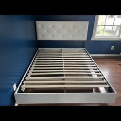 White Floating Bed 