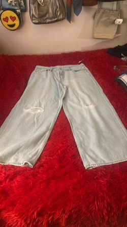 Wide baggy jeans