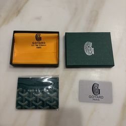 goyrd card holder 
