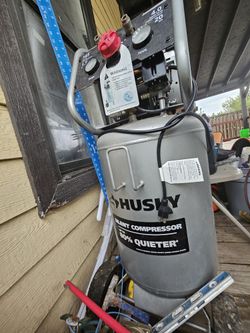 Husky 20 Galllon Air Compressor 