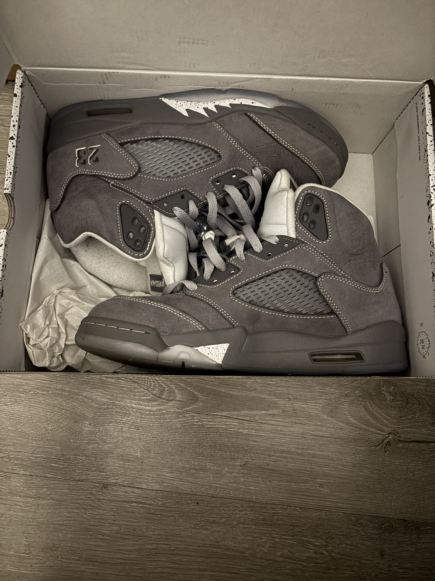 Wolf Grey 5s (2026)