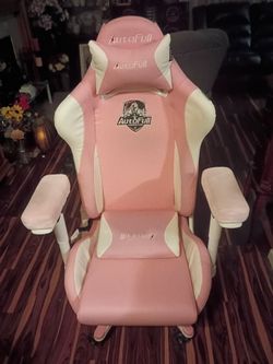 LIKE NEW AutoFull Pink Gaming Chair - Pristine Condition (Sat in 5 times)