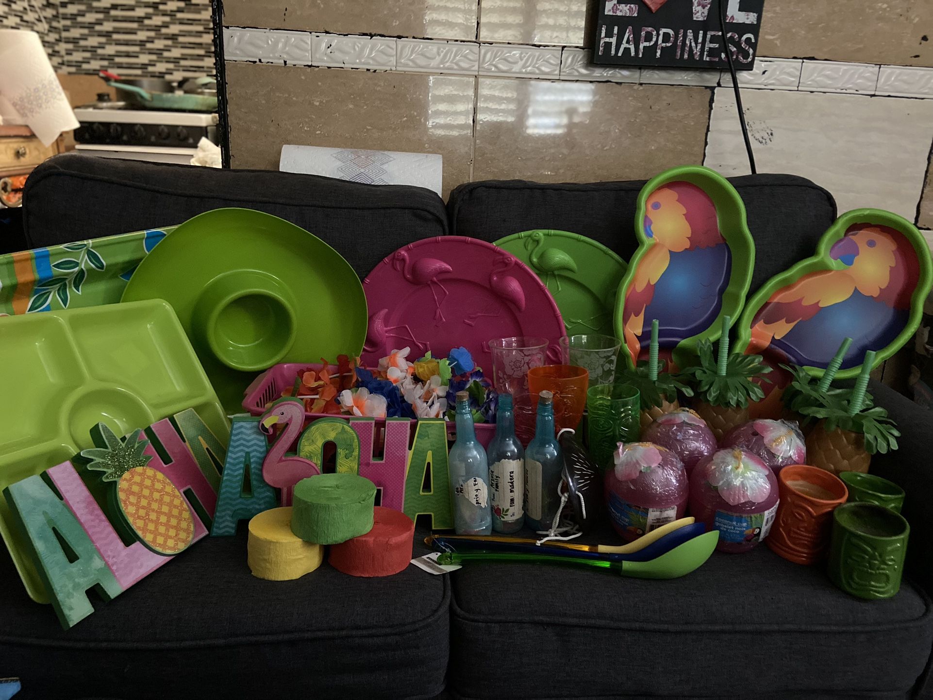 Hawaiian Themed Party Supplies