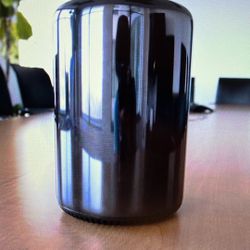 Mac Pro 2013 Cylinder – 12–Core/64 Gb Ram/500 Gb SSD– $750 Firm