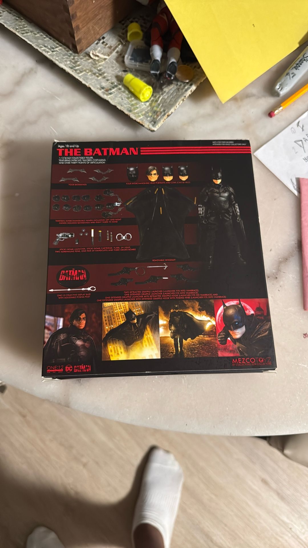 MEZCO1:12 Batman 