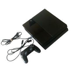 PS4 console and 1 controller