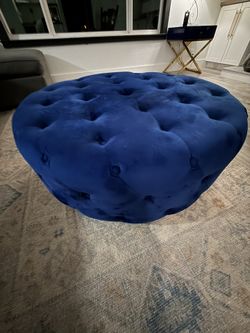 Royal Blue Velvet Tufted Round Ottoman