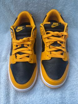 Nike Dunk Low championship goldenrod size 8