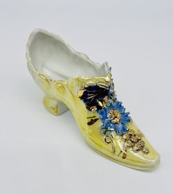 Antique porcelain shoe in excellent condition no cracks or chips