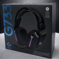 Logitech - G733 LIGHTSPEED Wireless Over-the-Ear Gaming Headset