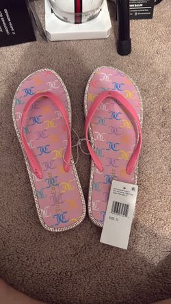 Juicy Couture Flip Flops Size 10
