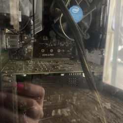 PC - SELLING FOR PARTS 