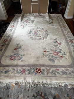 Handknotted Oriental Rug for sale