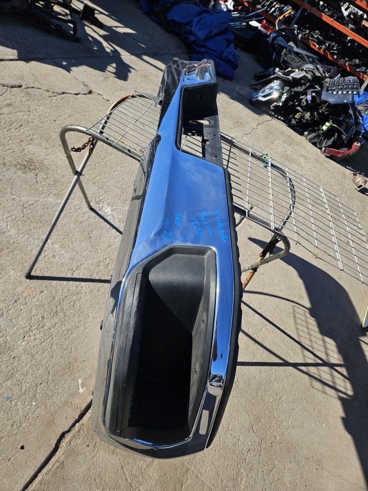 Gmc Sierra 1500 Rear Bumper Oem Chrome 19 To 26 Chevy Silverado