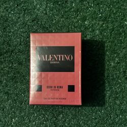 Valentino Born in roma donna intense 