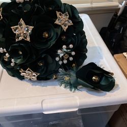 Dark Emerald Green Bouquet And Matching Hairpiece 