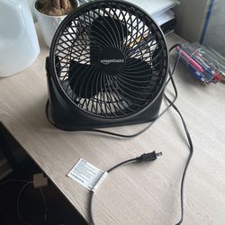 Amazon Basics Swivel Fan