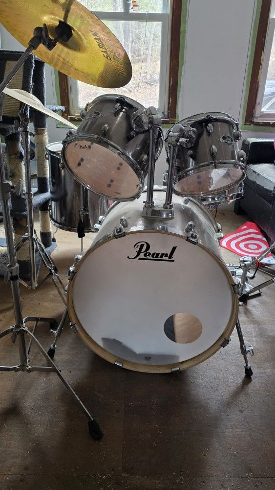 Pearl Export Series Drum Set