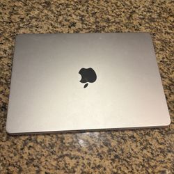 ✨ Pristine MacBook Air M2 (2022) | SoCo Austin Pick-up 💻