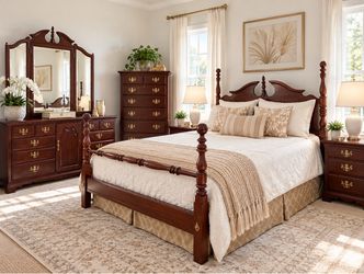 Traditional Queen Bedroom set Mattress, Boxspring, Dresser, Nightstands, Mirror, Chest of Drawers