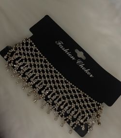 Beautiful Gold Choker -