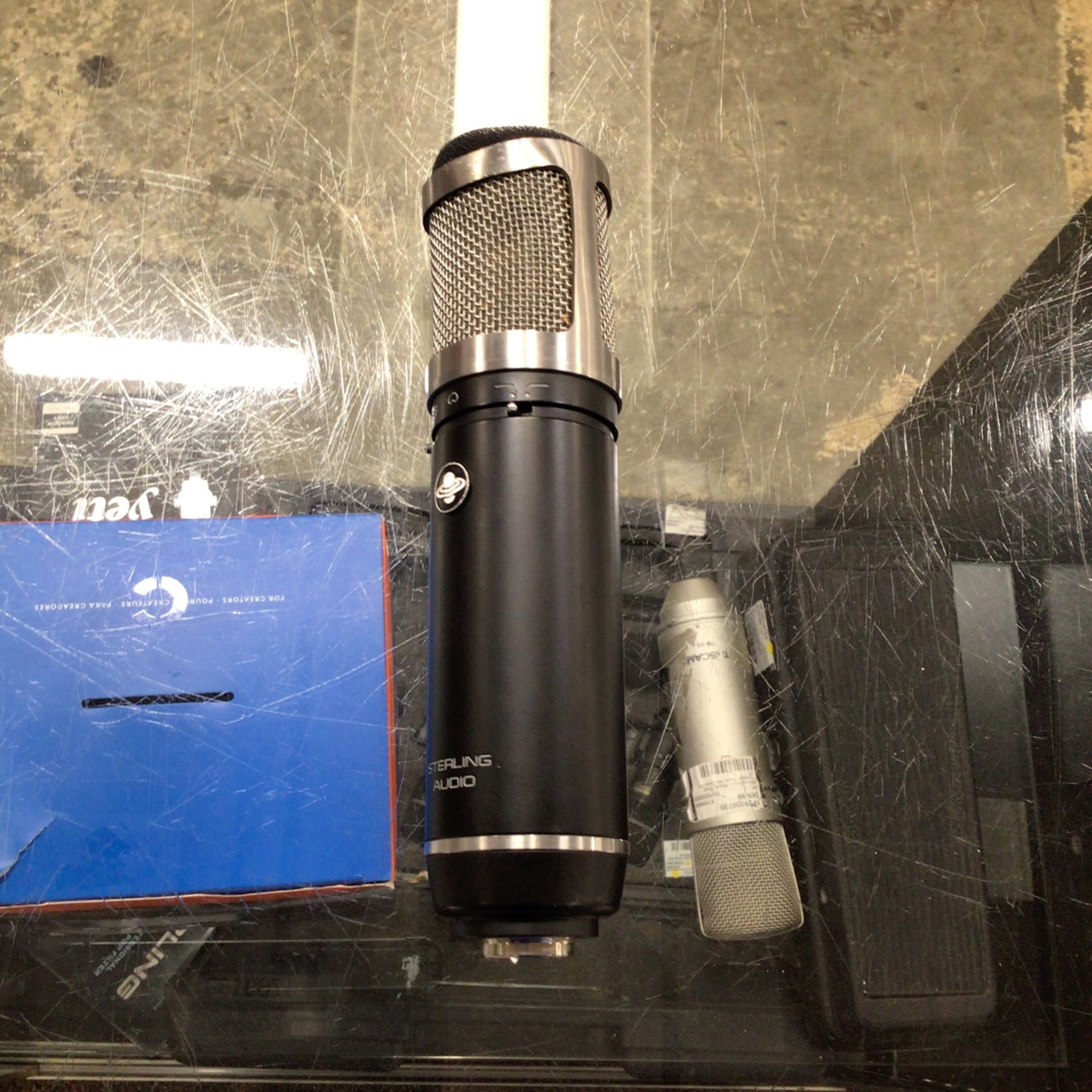 Microphone