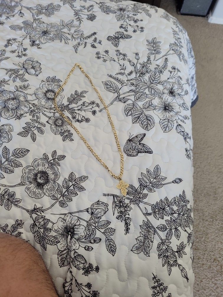 Solid 10K Gold Figaro Chain 26” 5.7mm + 10K Cross – Heavy