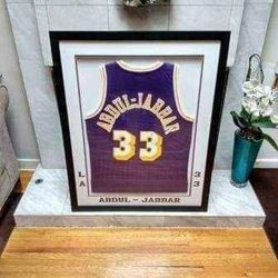 Kareem Abdul Jabbar signed jersey LA Lakers legend 33 Authentic,framed.
