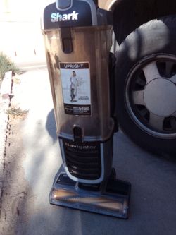 Shark navigator vacuum upright