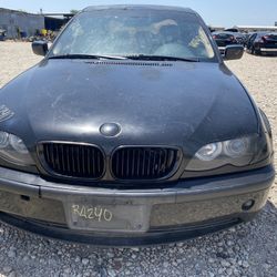 FOR PARTS SOLO PARTES 2005 BMW 325 good motor 2.5L / 325 525 body electric issues