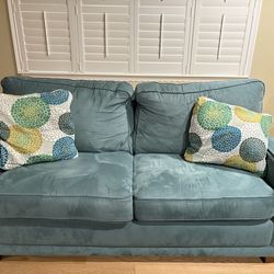 Sofa & loveseat