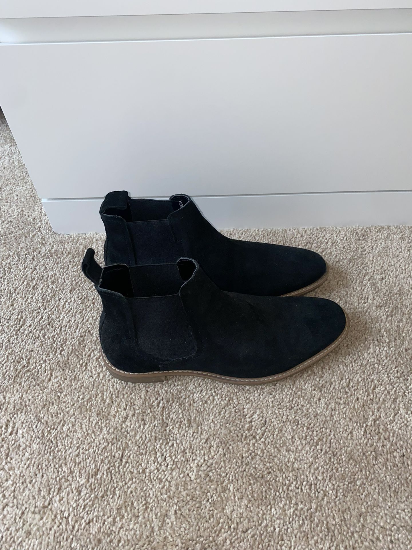 ASOS men boots, black suede