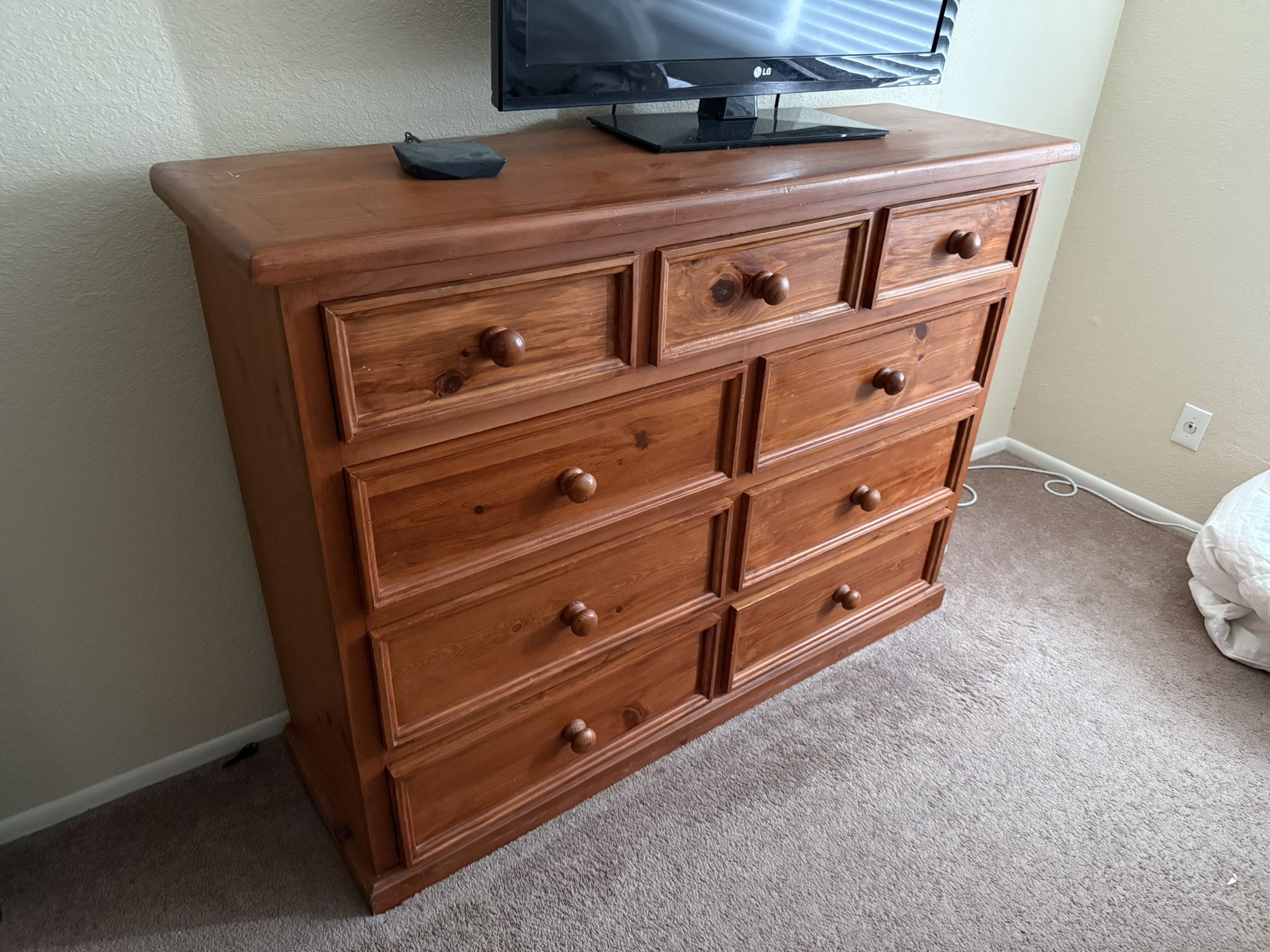 Dresser
