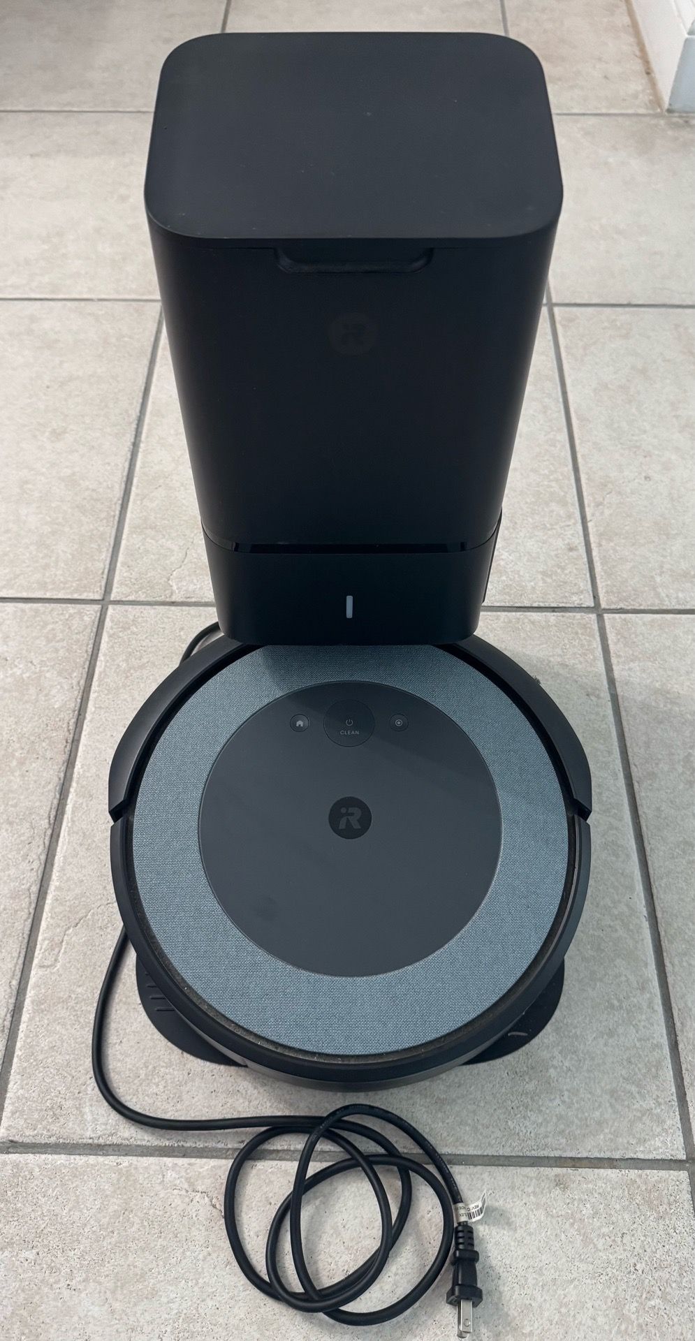 iRobot Roomba - Black & Grey