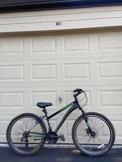 Schwinn Sidewinder Mountain Bike – 26” Wheels – 21-Speed – Front Suspension Bicycle