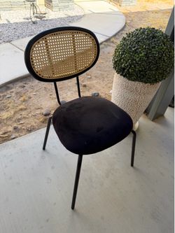 Set of 4 Chairs