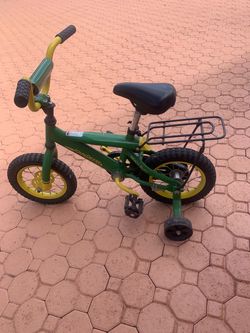 John Deere Kids Bike with Training Wheels