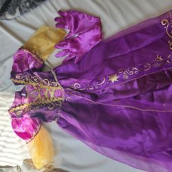 Costume Girl