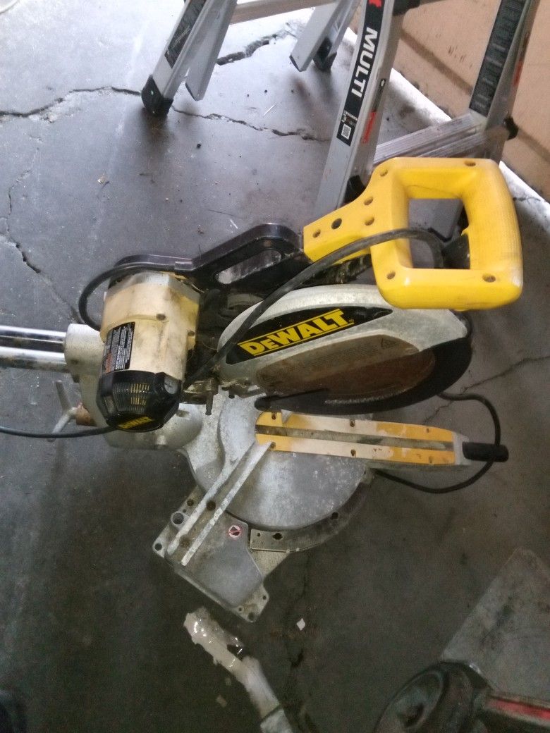 Dewalt Table Saw