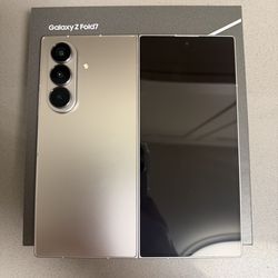 Perfect Condition Samsung Z Fold 7 + Watch