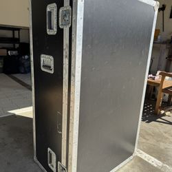 Ampeg SVT Heritage 8x10 Bass Cab with custom Left Coast road case