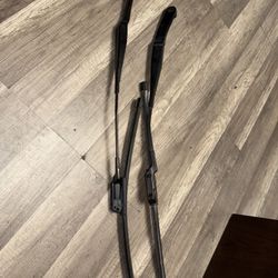15-19 JEEP Renegade Front Windshield Left Driver & Right Passenger Wiper Arm