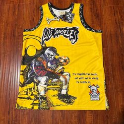 Kobe Bryant LA Lakers Yellow Brand X  Awaken The Beast Jersey Sz XL Men’s w/Tags