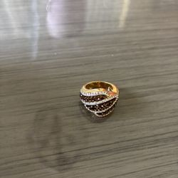 Elegant Gold and Silver Women's Ring