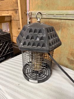 Hanging bug zapper