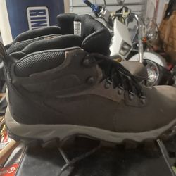 Columbia Hiking Boots