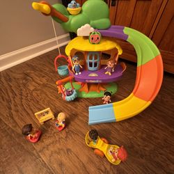 CocoMelon Treehouse 