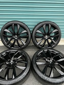Tesla Model S Arachnid Factory Wheels And Tires