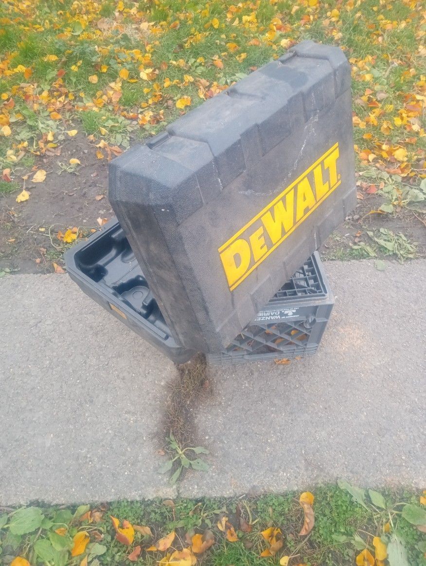 DeWalt Black Tool Carrying Case. 21x16 Ins